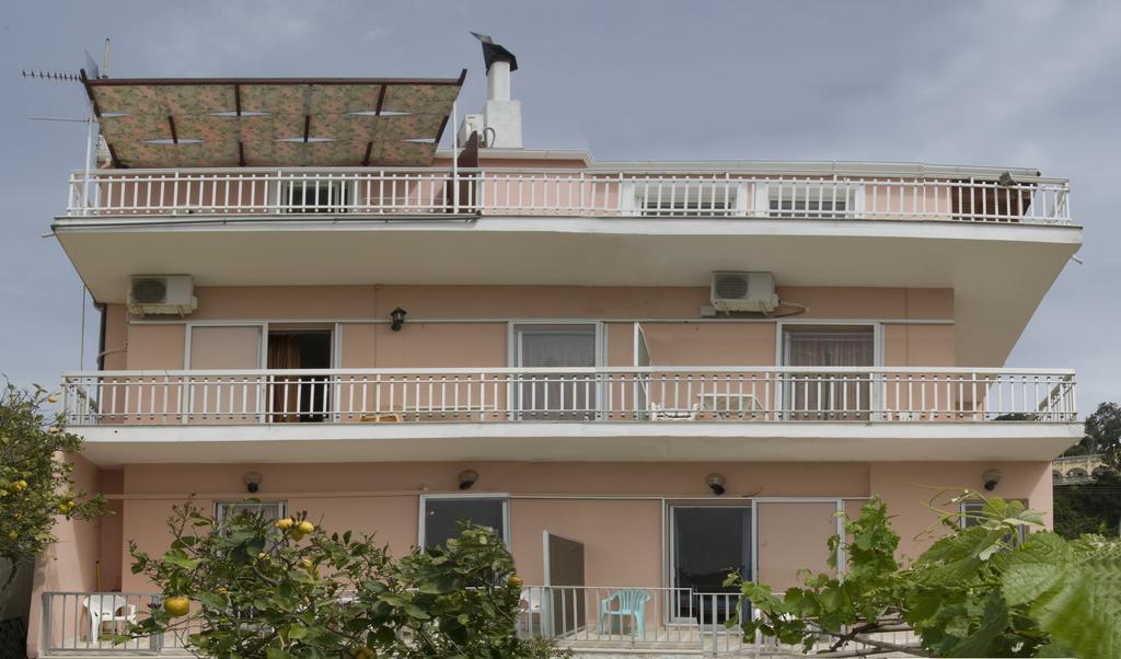Anna Apartments Kanoni Перама Экстерьер фото